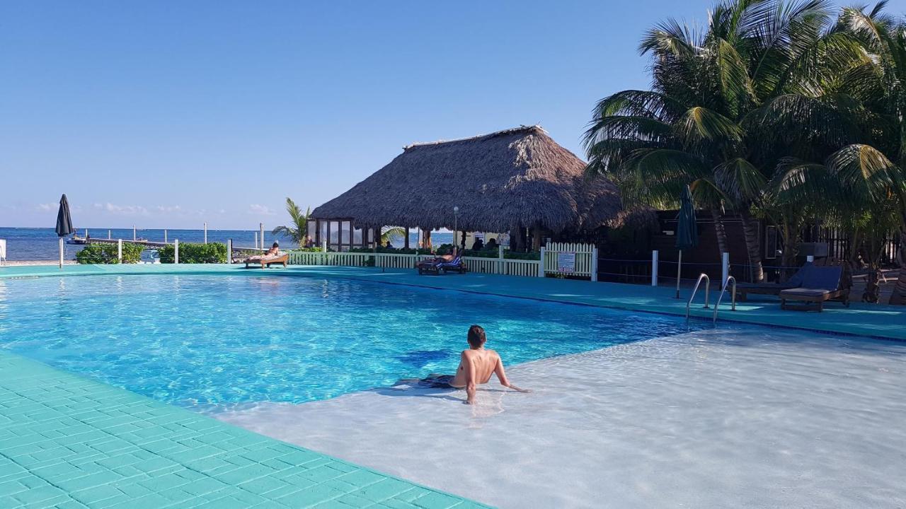 Royal Caribbean Resort San Pedro  Exteriör bild