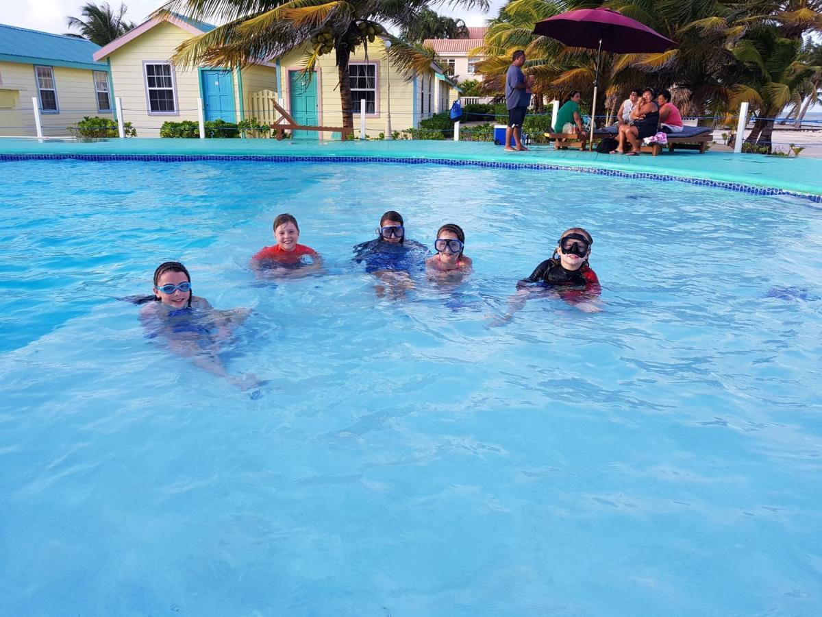 Royal Caribbean Resort San Pedro  Exteriör bild