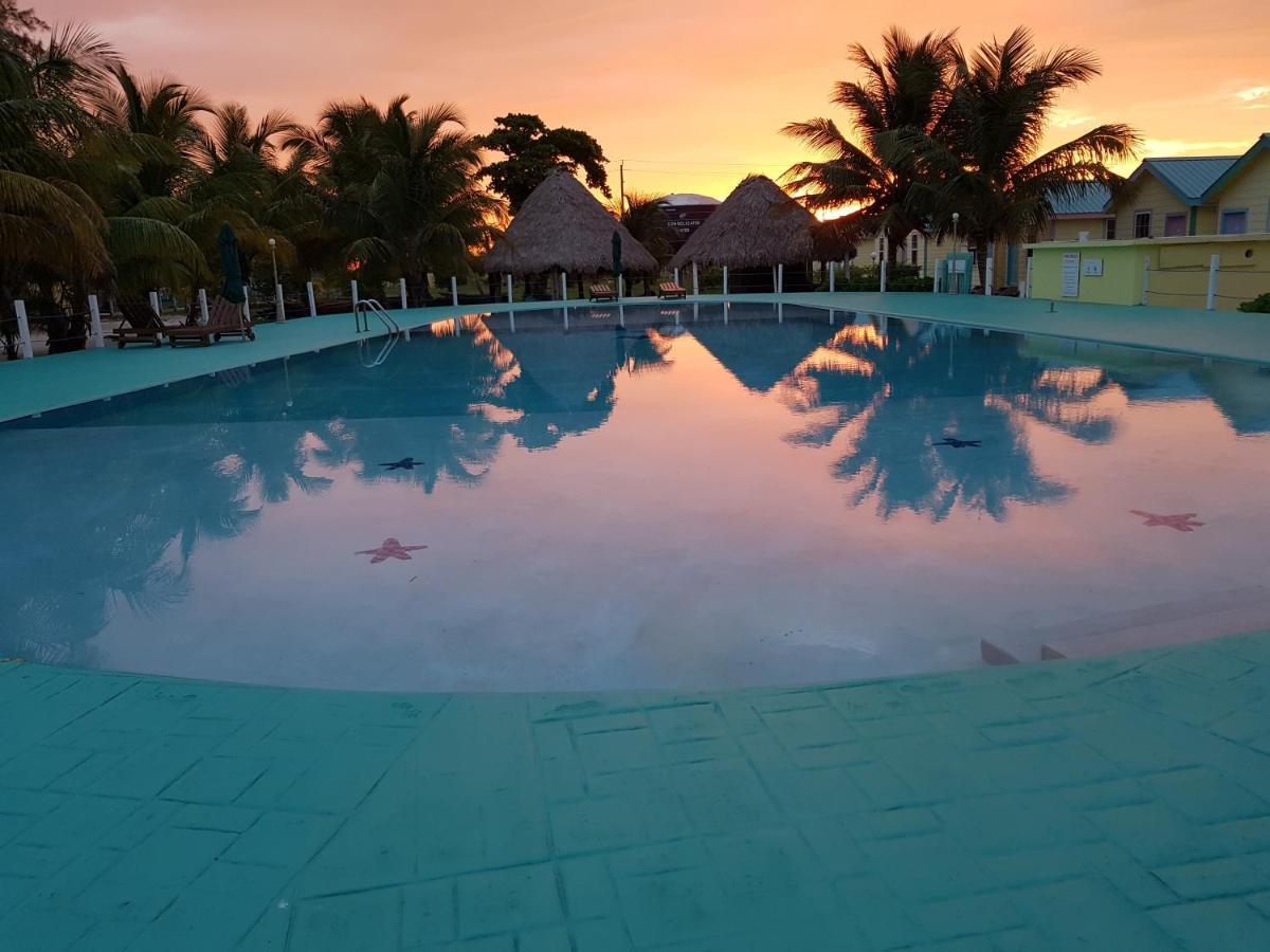 Royal Caribbean Resort San Pedro  Exteriör bild
